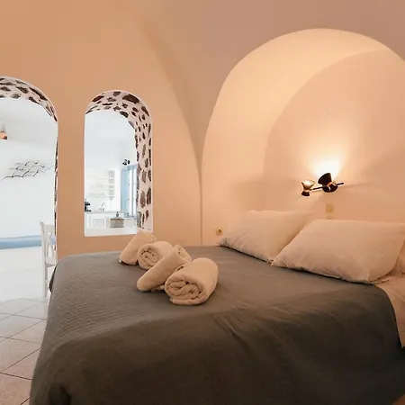 Ilioperato Otel Imerovigli (Santorini)